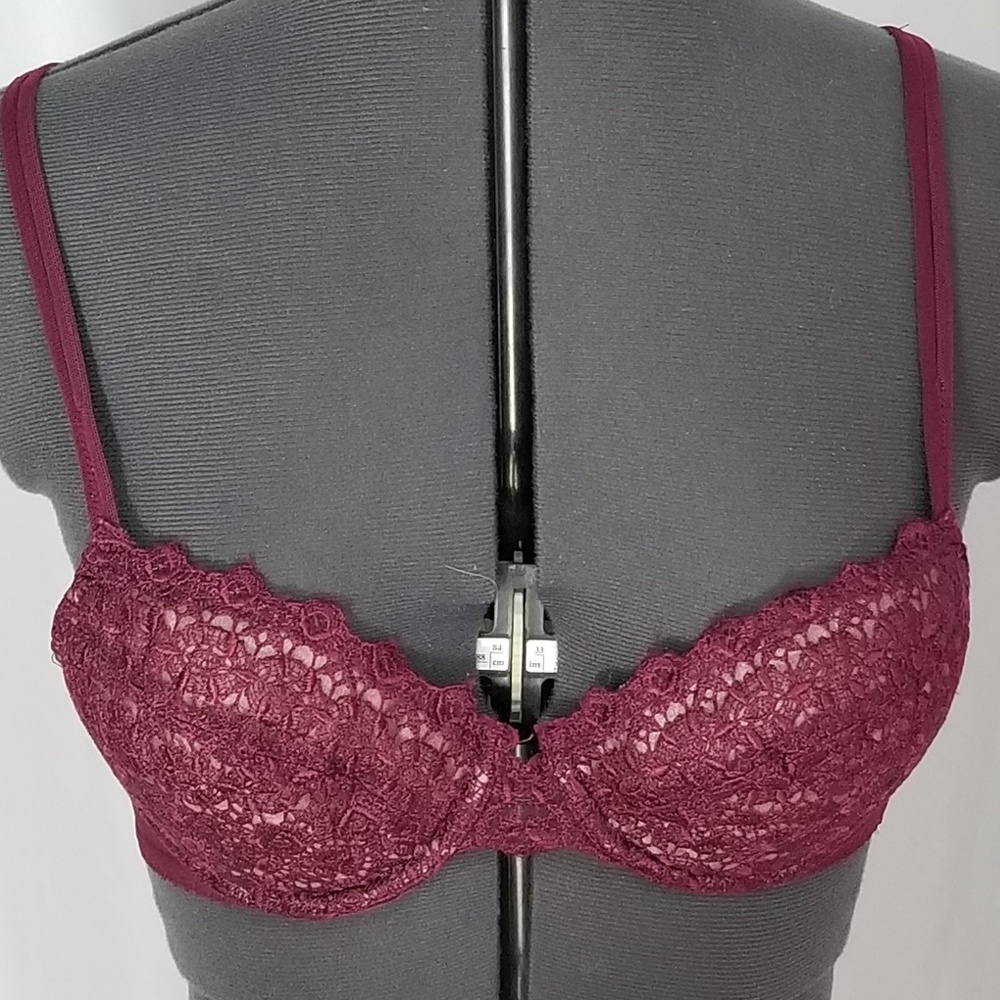 Victoria Secret Demis Red Lace Underwire Bra 34B